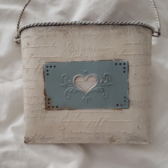 Gorgeous, rustic metal decor box. - Picture 3 of 6